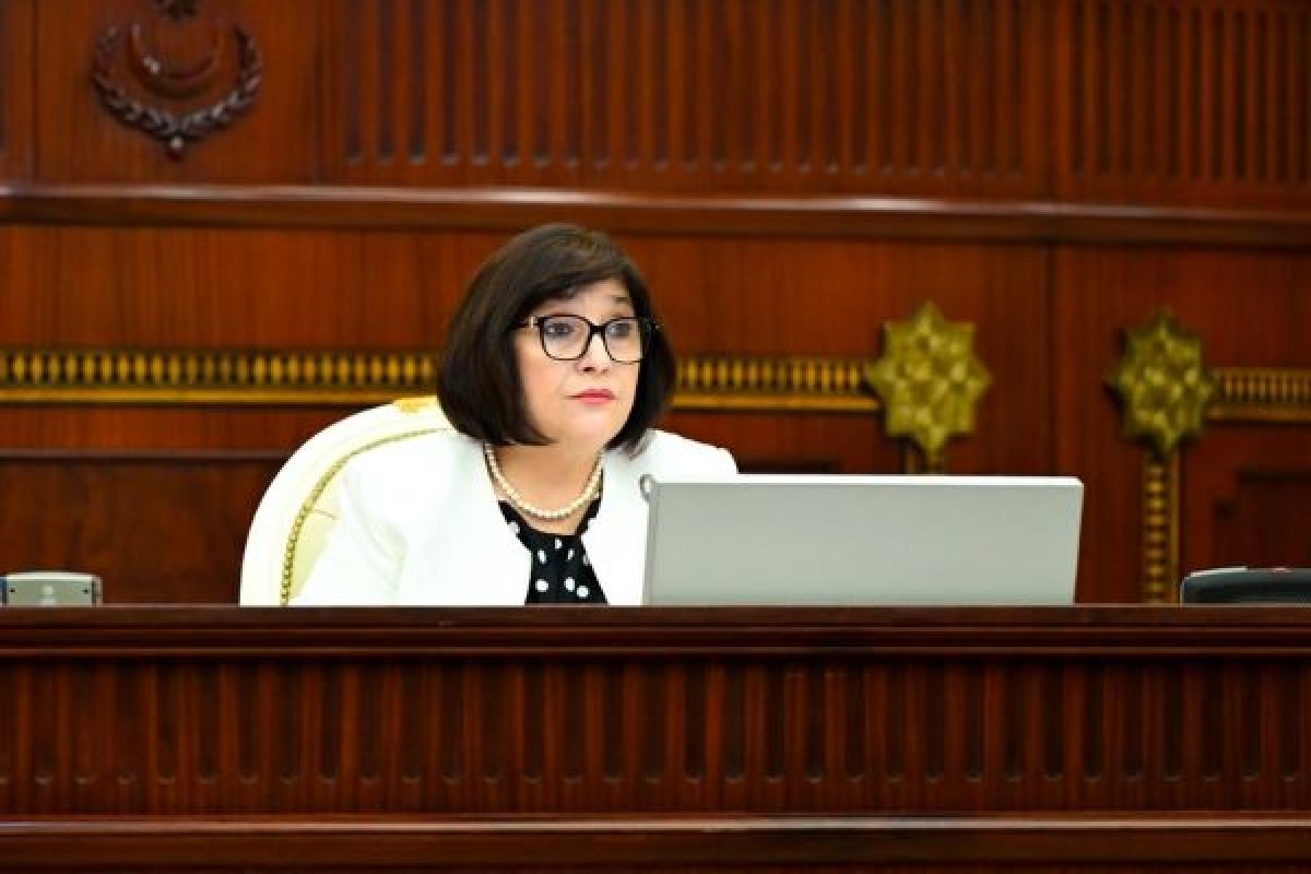 Spiker köməkçisini yeni vəzifəyə təyin edib