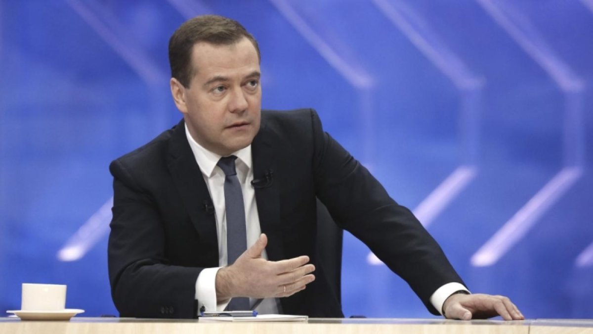 Medvedev: ABŞ "Venesuela əməliyyatı"nı Ukraynada təkrarlaya bilər