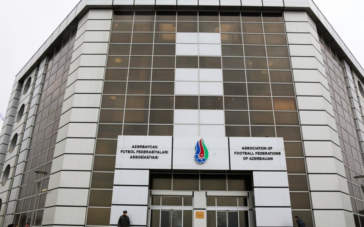 Üç komanda cəzalandırılıb