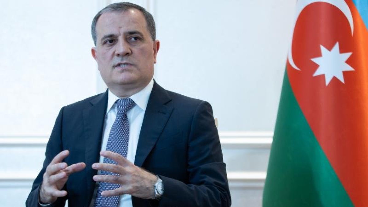 Ceyhun Bayramov Yaponiyaya rəsmi səfərə gedib