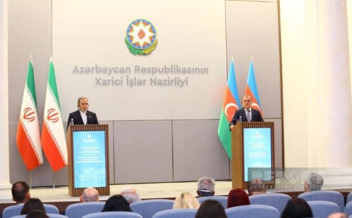Ceyhun Bayramov İran XİN başçısı ilə telefonda müzakirə aparıb (Yenilənib)