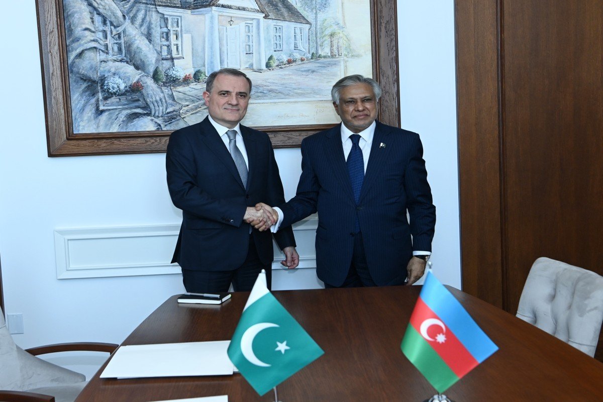 Ceyhun Bayramov Pakistan XİN başçısı ilə görüşüb