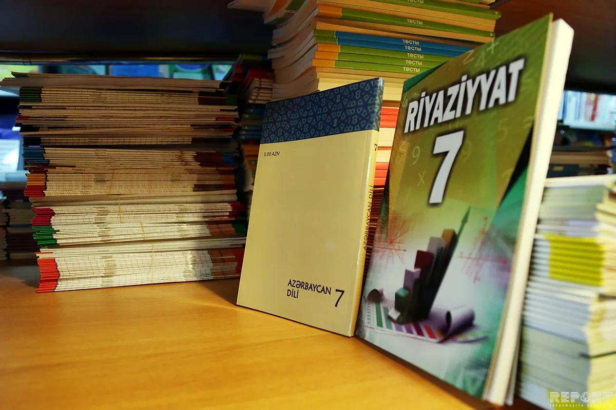 Üç ildən sonra dərsliklər əhəmiyyətini tamamilə itirəcək