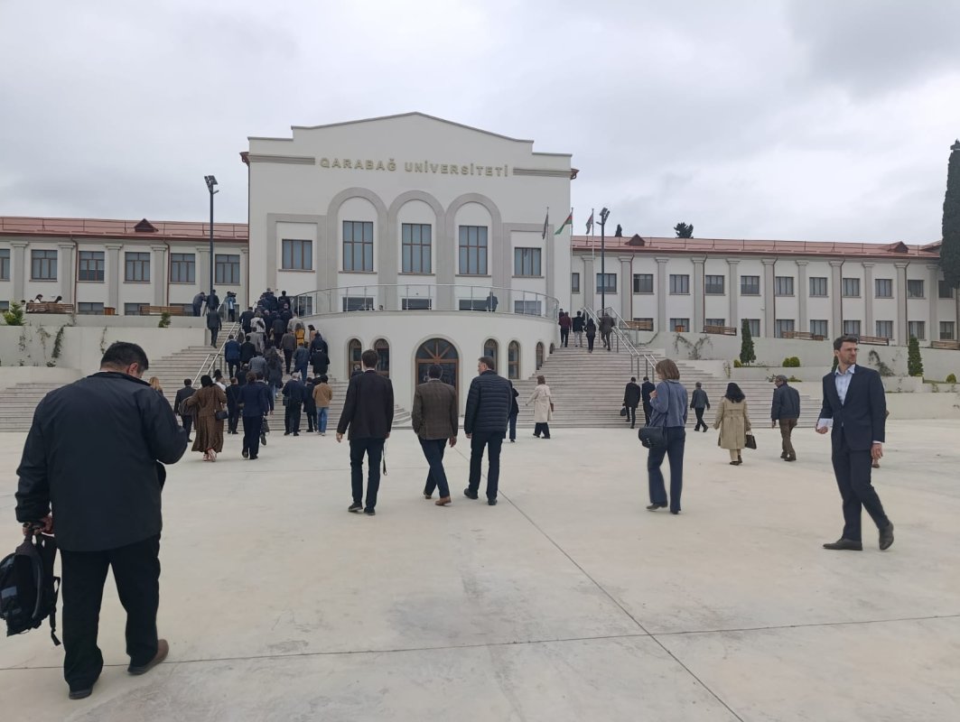  Diplomatlar Qarabağ Universiteti ilə tanış olublar 