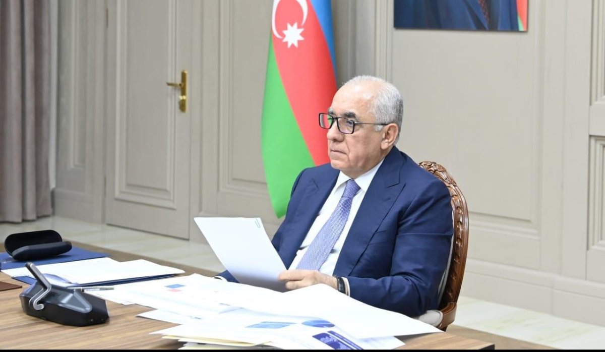 Baş nazir müşavirə keçirib, tapşırıqlar verib