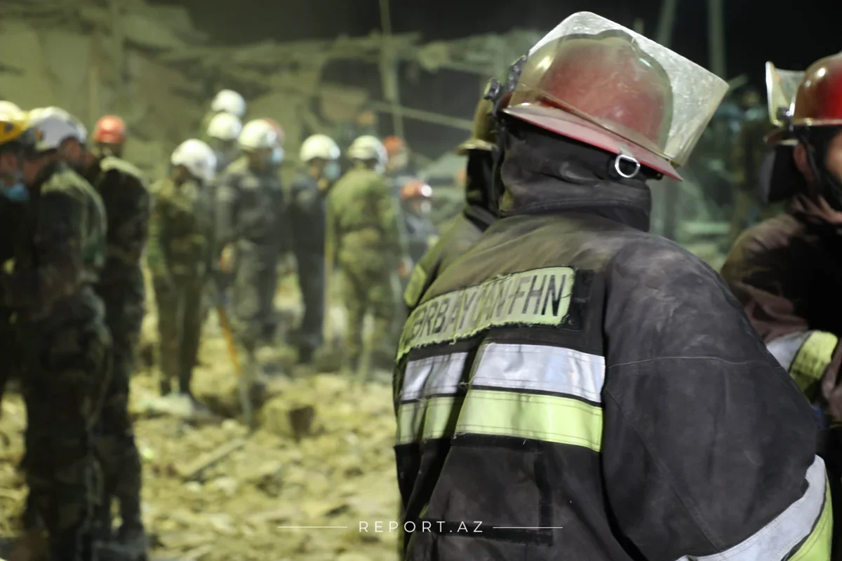 Bakıda yaşayış evi çöküb, xəsarət alan var