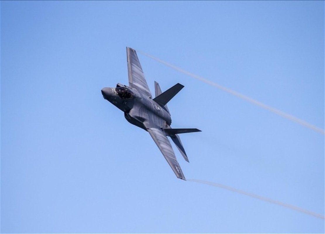 İranlılar vurulan Amerika “F-35” təyyarəsinin pilotunu saxlayıb 