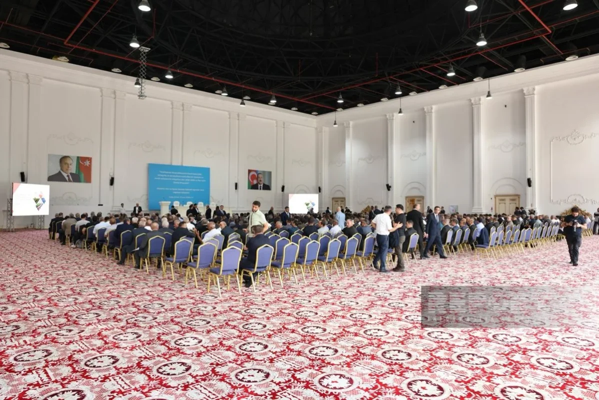 Prezidentin köməkçisi və nazirlər Qubada müşavirə keçirib (Yenilənib)