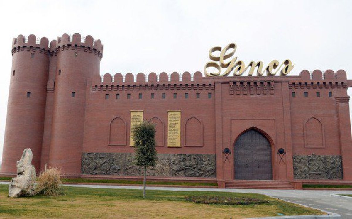 Məktəblilər arasında baş verən insidentlə bağlı araşdırma aparılır