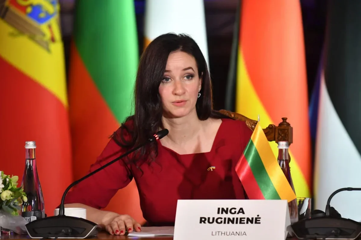 Baş nazir İnqa Ruginene Azərbaycana gəlir