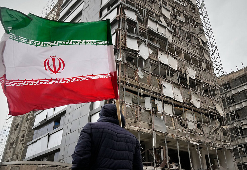 İranda son vəziyyət: məktəblər bağlı, internet məhduddur