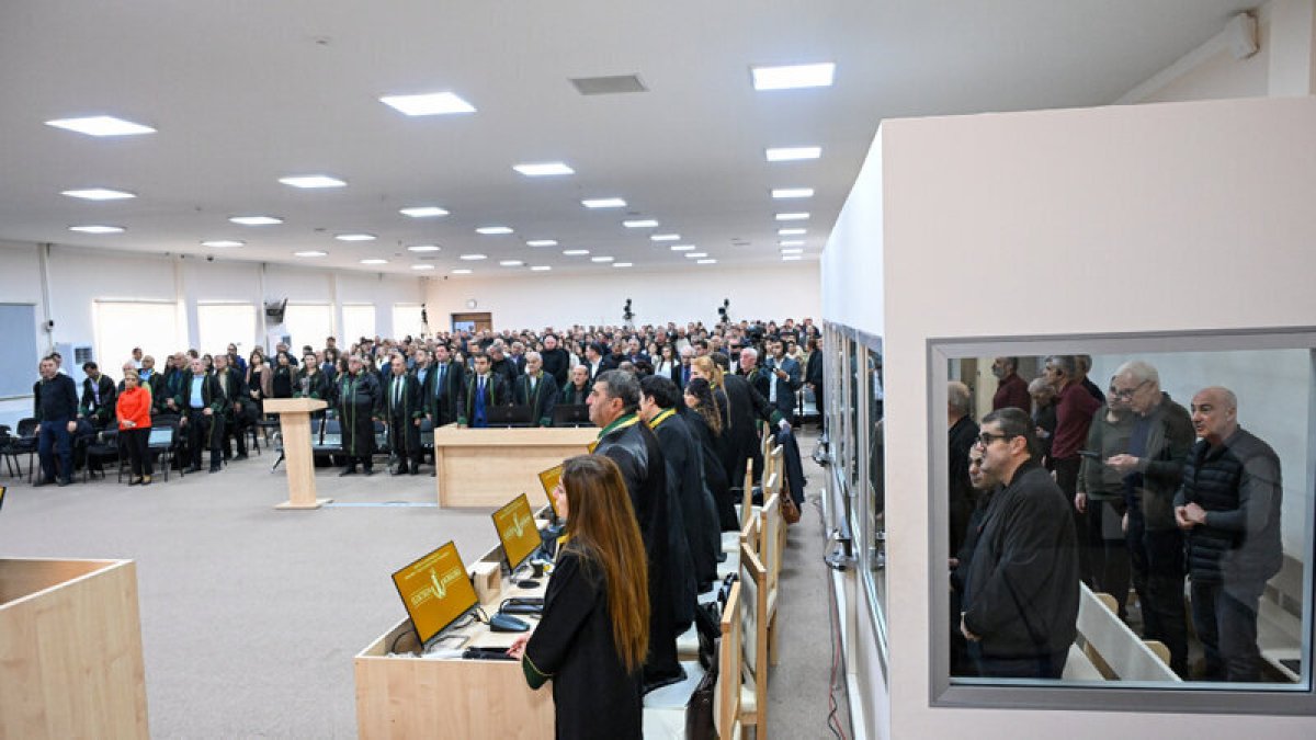 Azərbaycan ədaləti bərpa edir