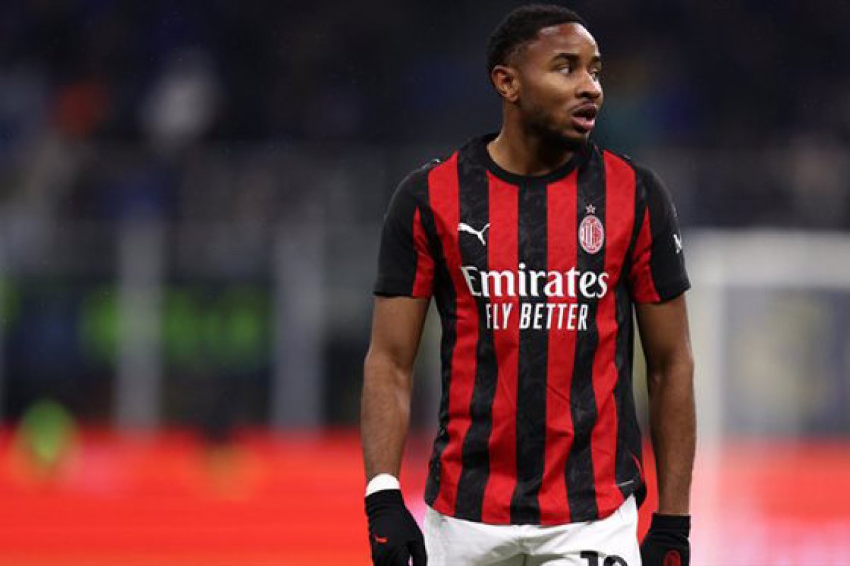  "Milan" fransalı forvardın oyunundan narazıdır