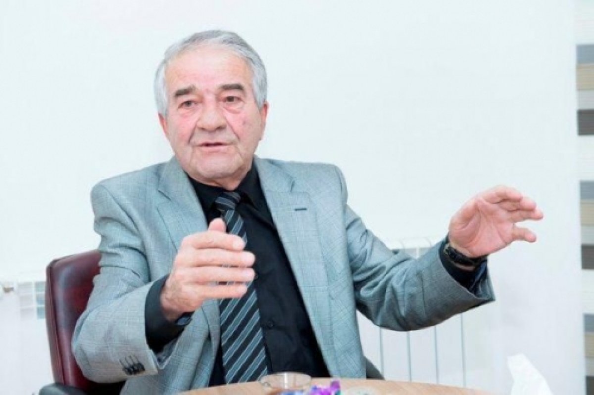 Ehtiyatlı olun, qapılar bağlanır... - Hekayə