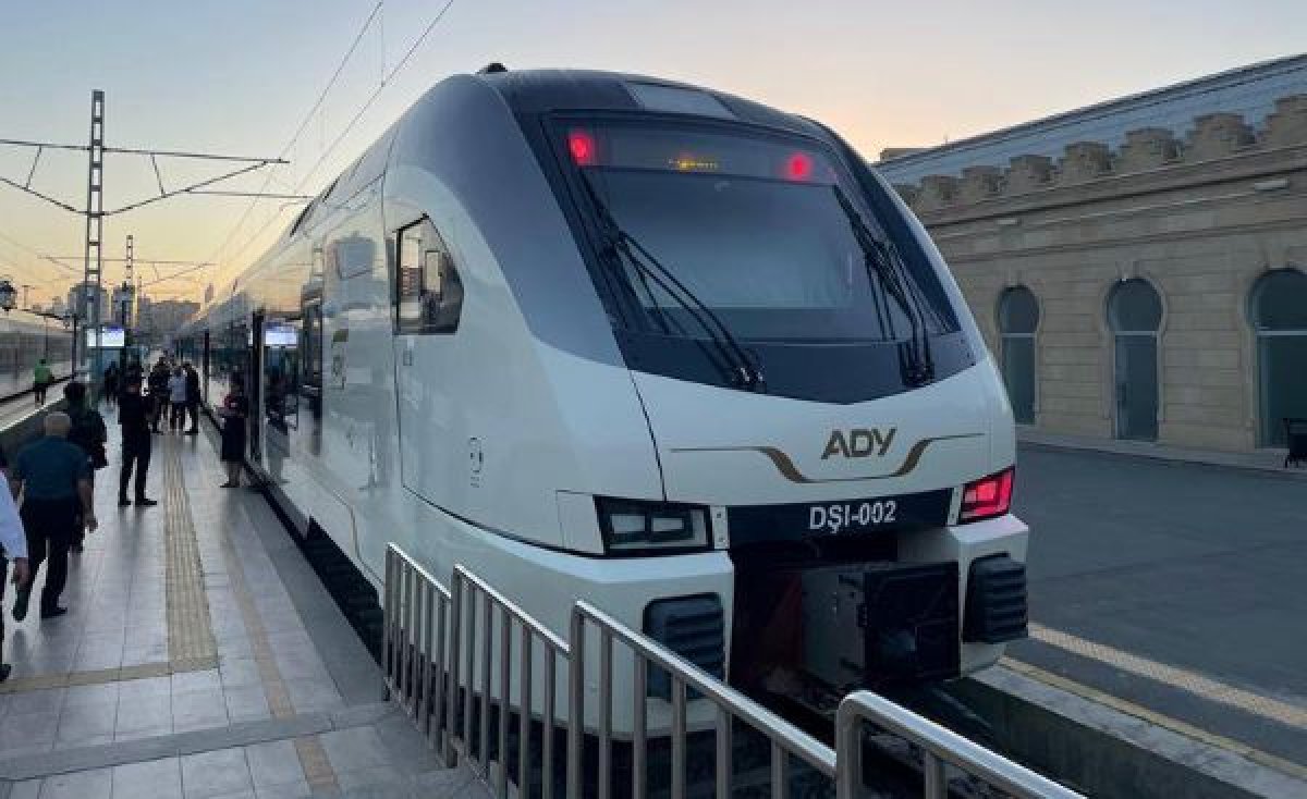 Gəncə-Qəbələ-Gəncə qatarı istifadəyə verilir