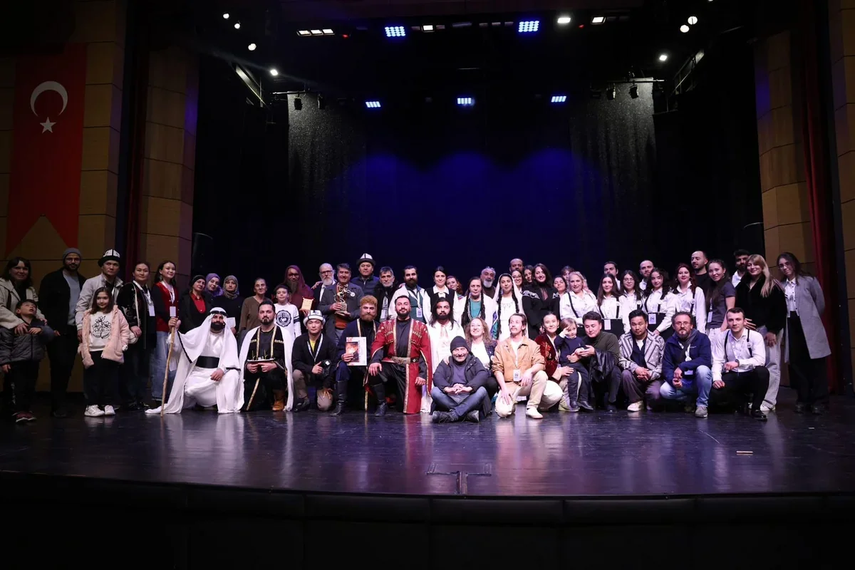 Naxçıvan teatrı beynəlxalq festivalda çıxış edib