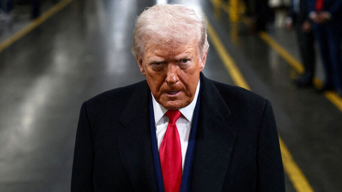 Amerikalıların Donald Trampa dəstəyi azalır