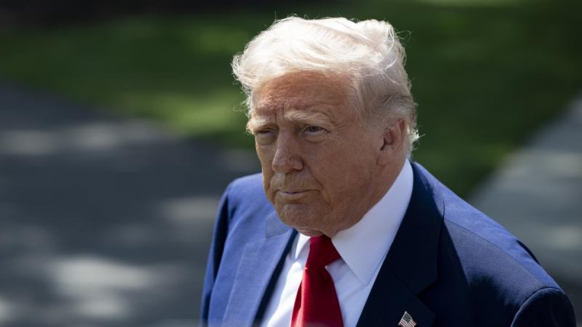 Tramp: "İranda rejim dəyişib, bizimlə razılaşmaq istəyirlər"