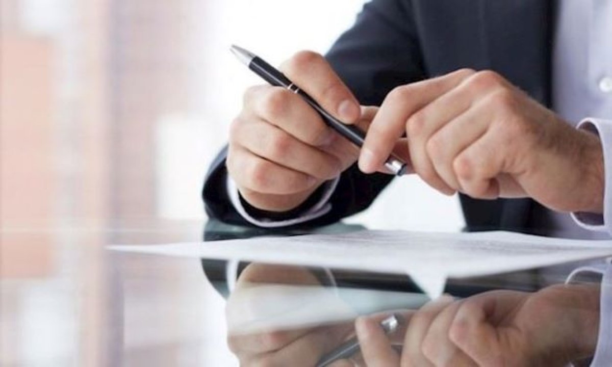 İcra başçısının müavini vəzifədən azad olunub