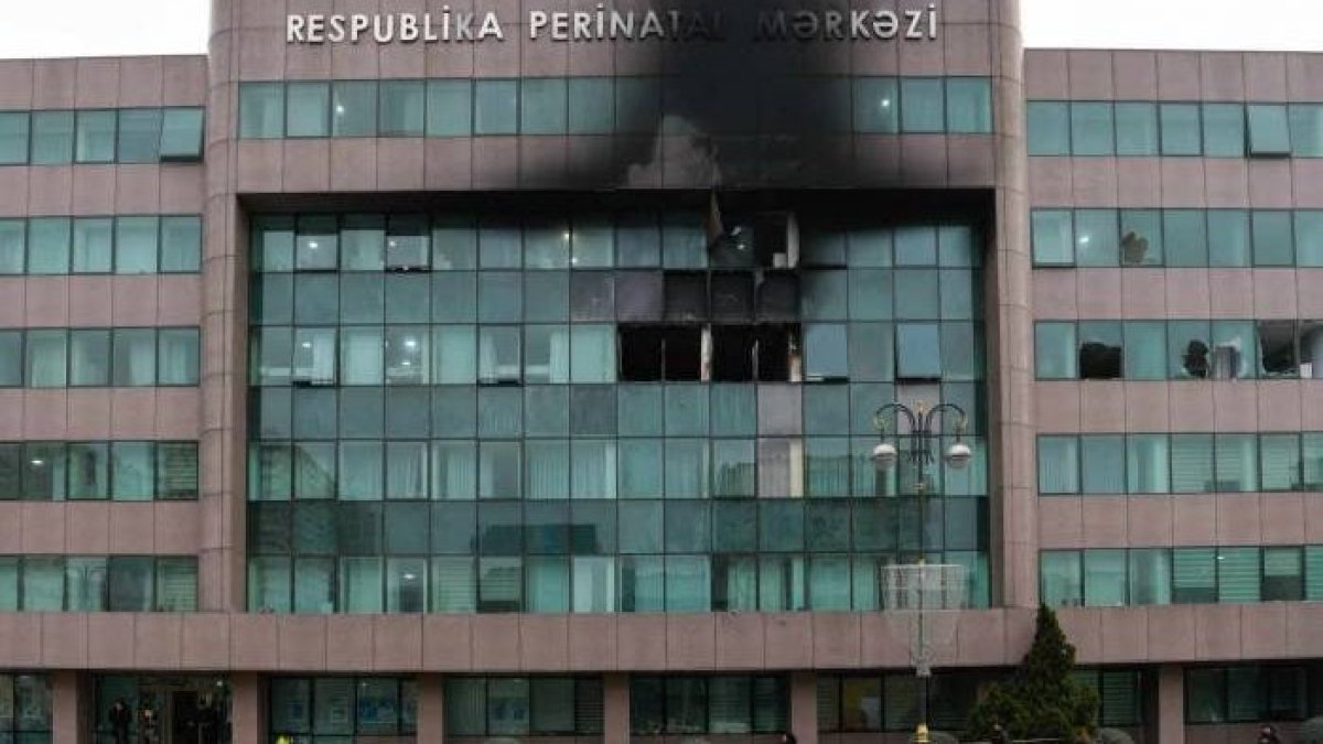 Yeddi körpənin öldüyü yanğınla bağlı məhkəmədə mübahisə yaranıb